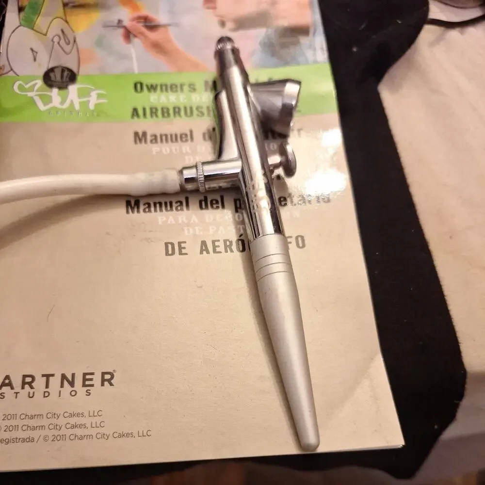 Duff Goldman Cake Decorating Airbrush Machine - Charm City Cakes - Baking tested